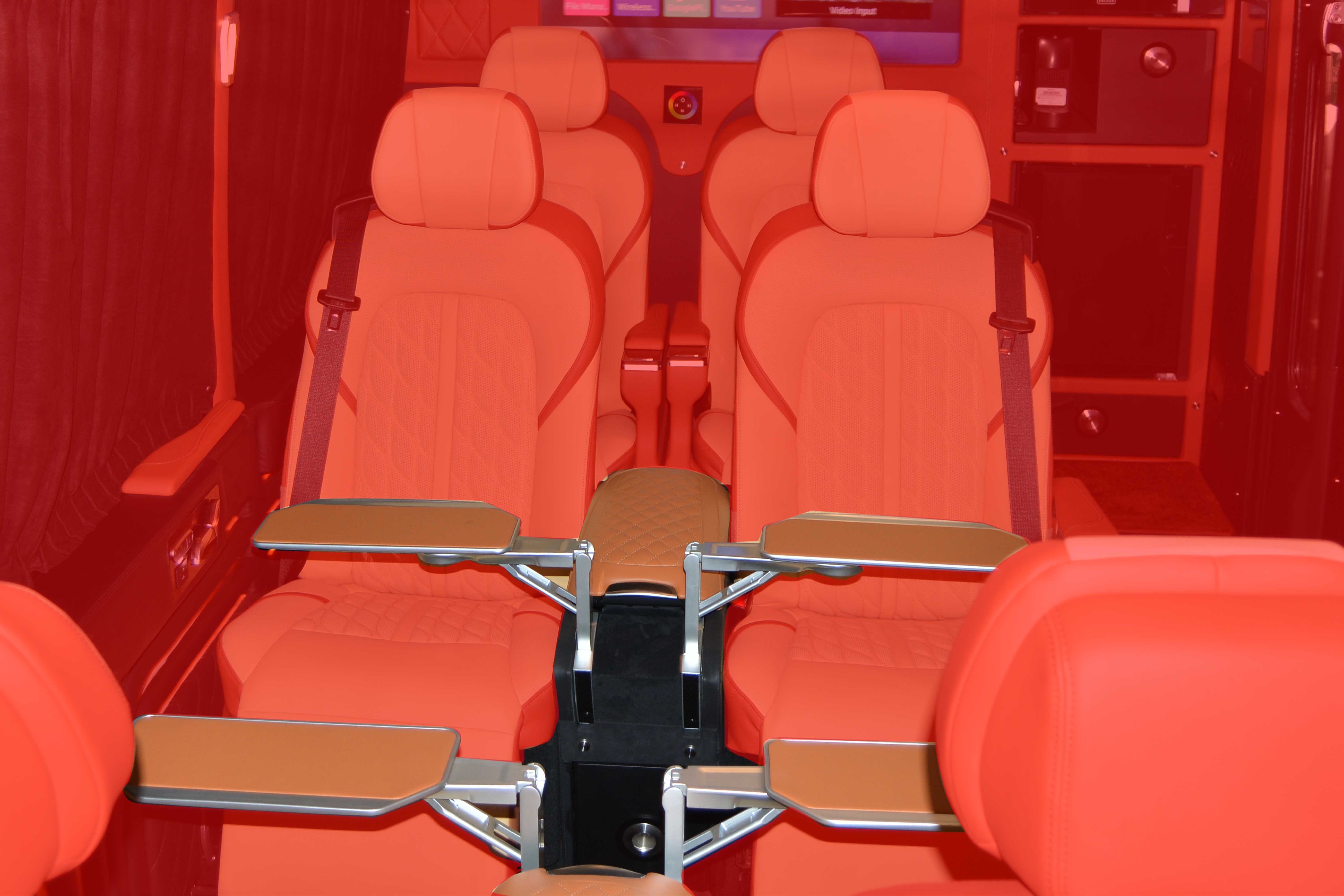 TVIP-02 UNIVERSAL MANUAL TABLES WITH ARMREST