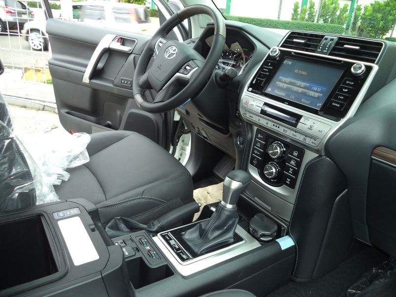 V6051 VENTILATION OF DRIVER & PASSENGER SEATS FOR TOYOTA PRADO